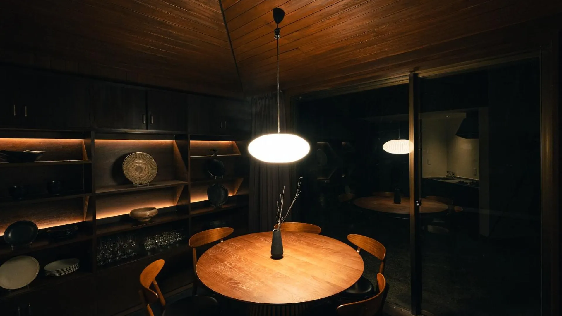 Aknot Hakone 大涌谷を望むモダニズム建築 東京から90分 Villa Japán